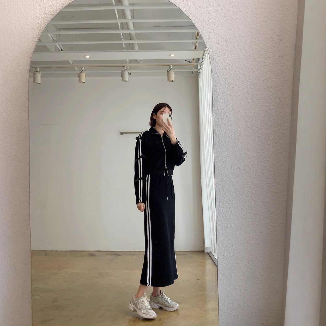 2026 Women's Fall Youthful - reducing Long - sleeve Striped Jacket Embellished with Bows + Straight - tube Maxi Skirt