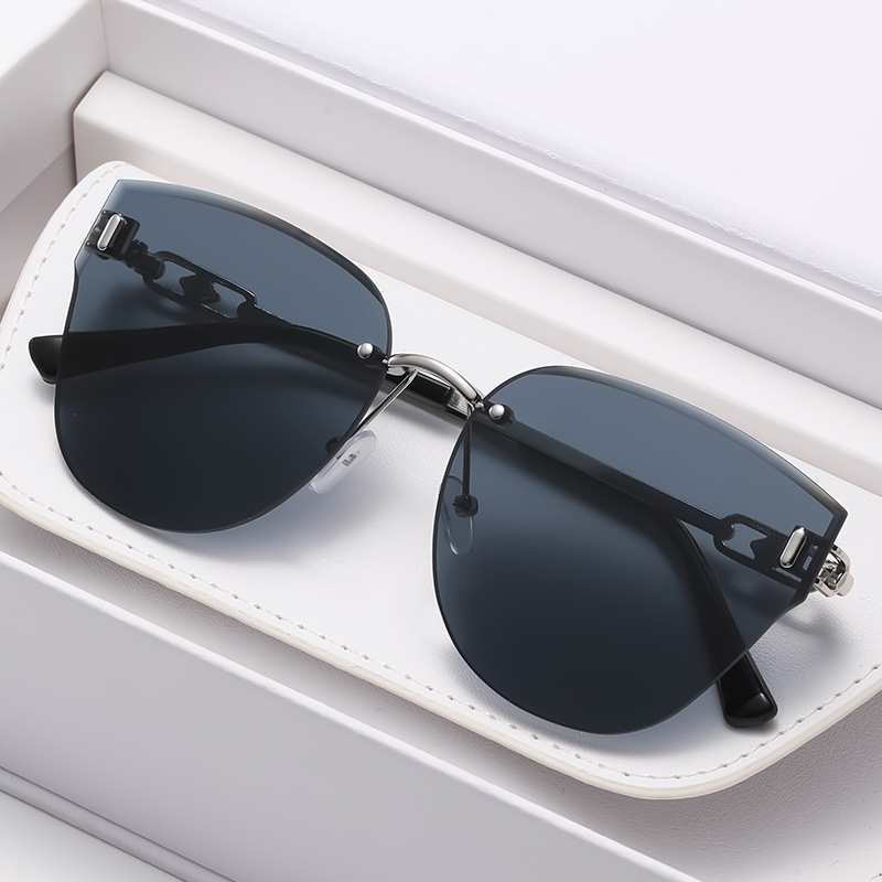 New Rimless Cut Edge Designer Sunglasses Metal Trendy Large Frame Protection Face Slimming Eyewear For Women Driving Cycling Outdoor Beach Street Dail