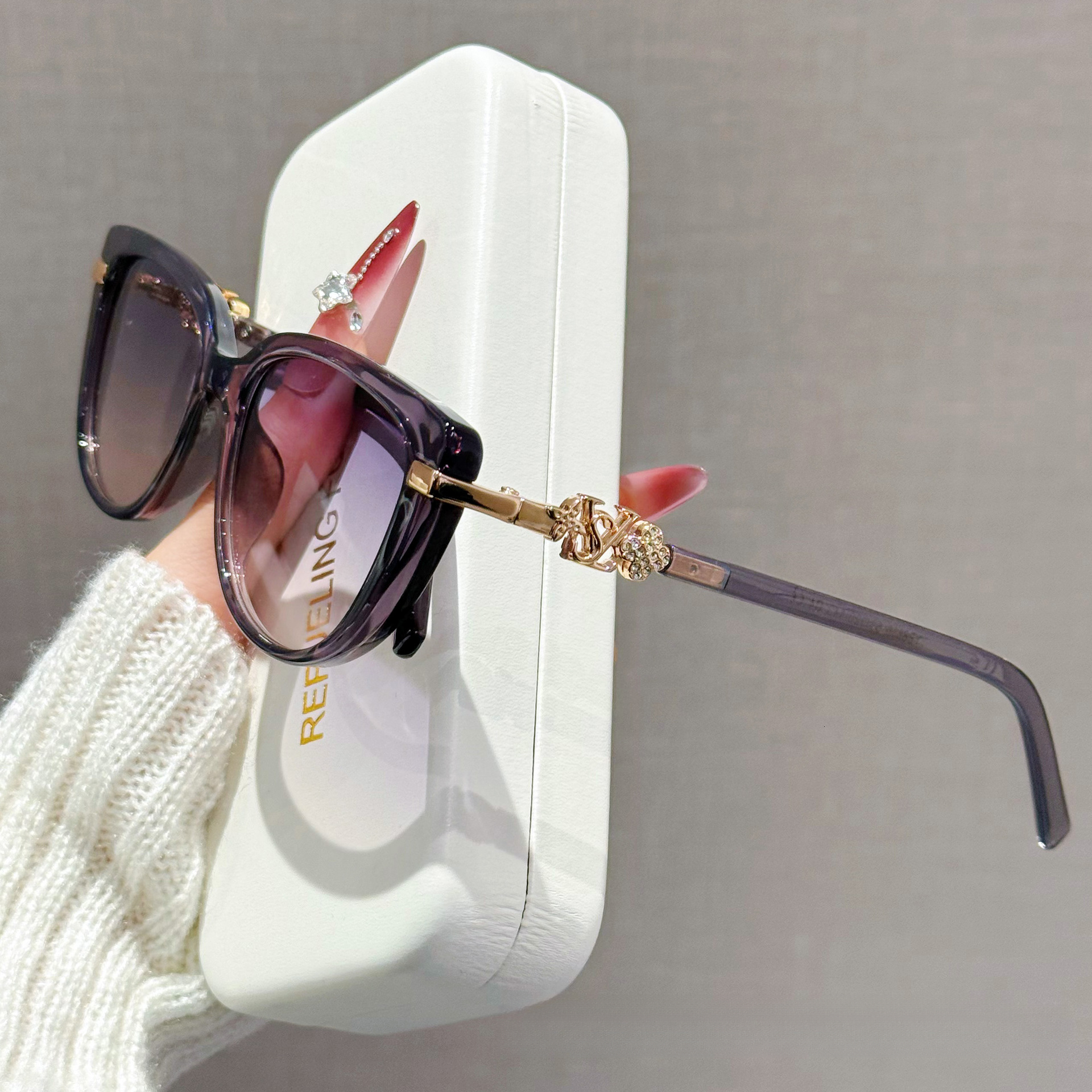 New Light Luxury Diamond Studded Designer Sunglasses, Fashionable Women's UV400 Cat Eye Metal Square Sunglasses, Trendy Must-have Outdoor Sports 