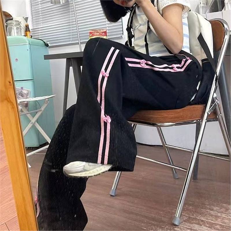 2026 new Women's Casual Sweatpants with Bow and Side Stripes Loose and Slim-Fitting Wide-Leg Sports Trousers for Students Autumn and Winter