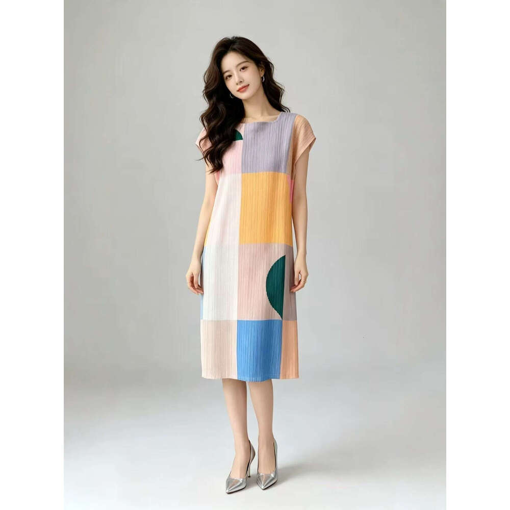 2026 European American Style Elegant Spring New Dress With Printed Chiffon, Long Sleeves, V-Neck, And Tie Belt