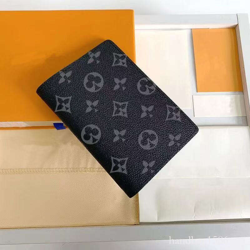 Holder Designer High quality Classic Card Holder credit card wallets passport COVER fashion temperament Women Wallet Unisex Passport Book Fold Wallet 