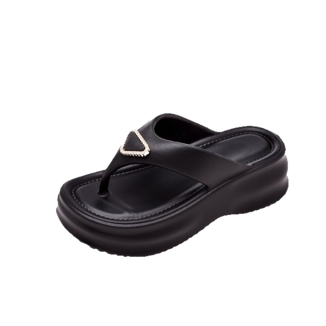 Free Shipping Designer Outside Wearing Slippers Women Eva Not Smelly Foot Flip-Flops Thick Bottom Lovely Beach Slippers Women Fashion