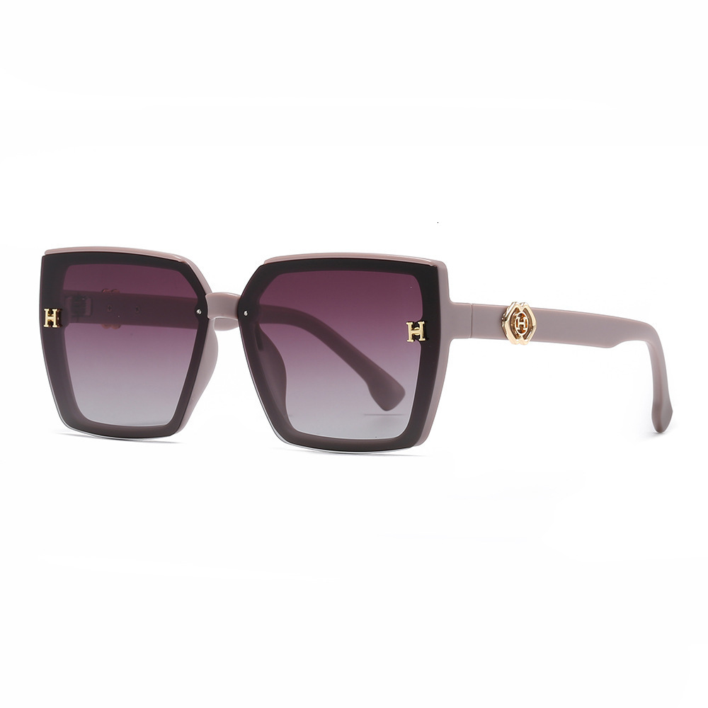Oversized Black Designer Sunglasses Round Big Face UV Protection Eyewear For Women Outdoor Driving Beach Street Shooting High End Temperament Fashion 