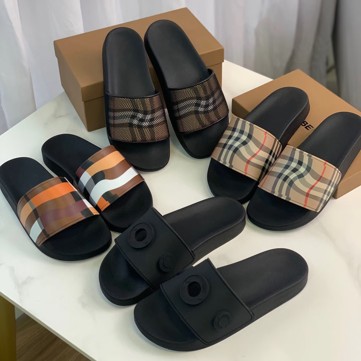 check slides Designer Sliders Rubber Letter sandals Slippers Men slide Beach Flat Slide Women Luminous Alphabet Slipper Multicolor Couples Slides Waterproof
