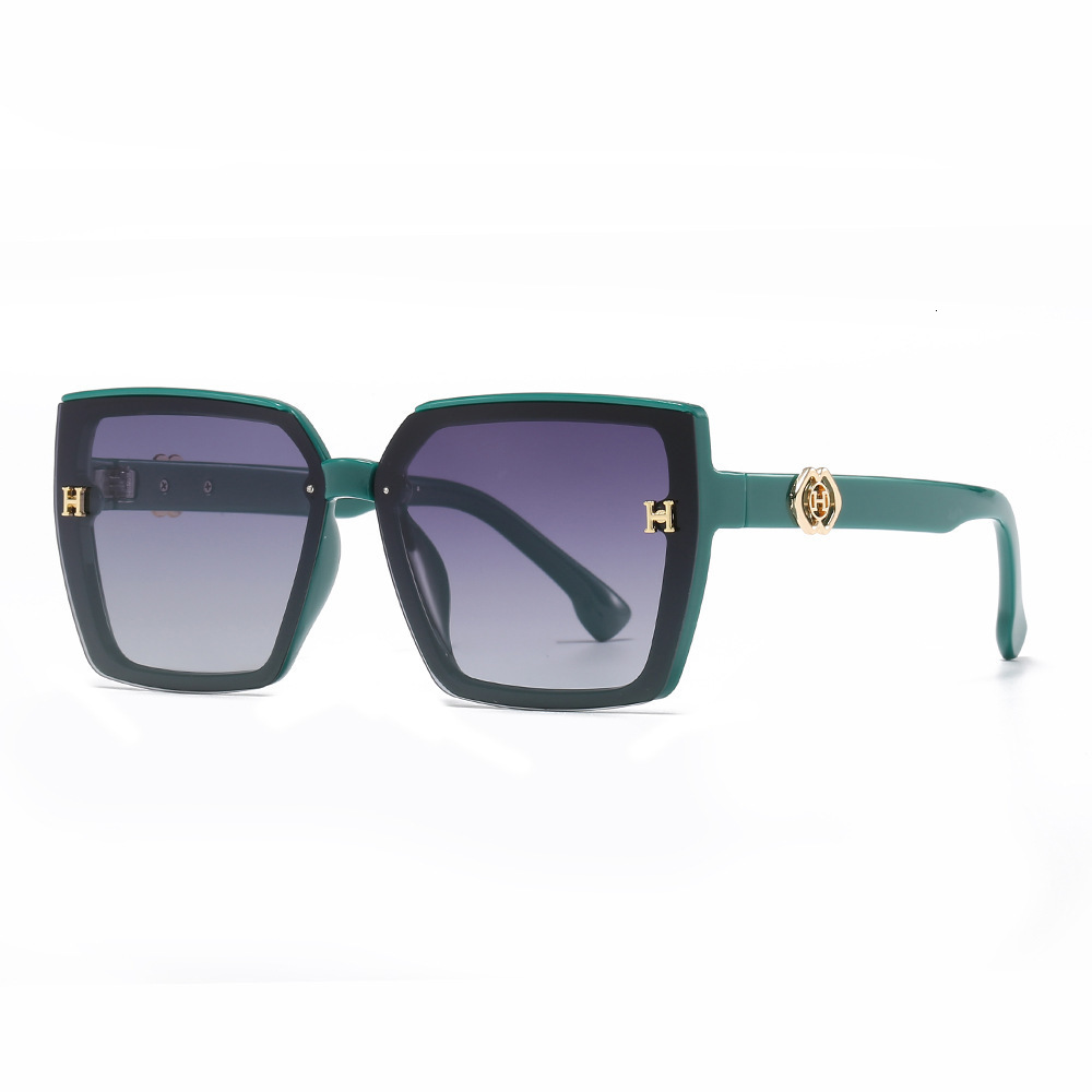 Oversized Black Designer Sunglasses Round Big Face UV Protection Eyewear For Women Outdoor Driving Beach Street Shooting High End Temperament Fashion 