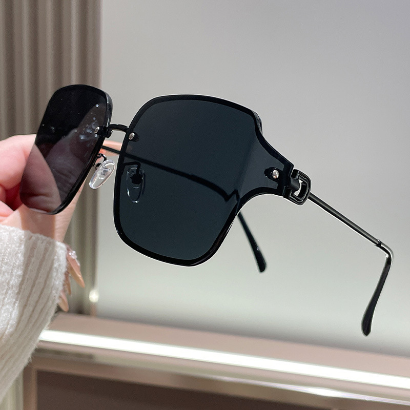 New Curved Surface Designer Sunglasses Women Plain Face Fashion Temperament Minimalist Light Luxury Outdoor Daily Driving Travel Shopping Party UV Pro