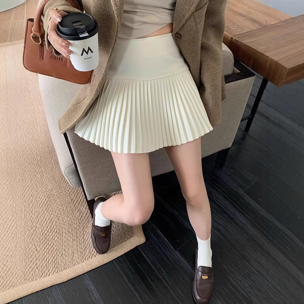 Spring Autumn Winter Thickened Pleated Designer Skirt A Line Mini Skirt With Safety Pants Slim Casual Daily Streetwear Versatile Half Short Skirt For 