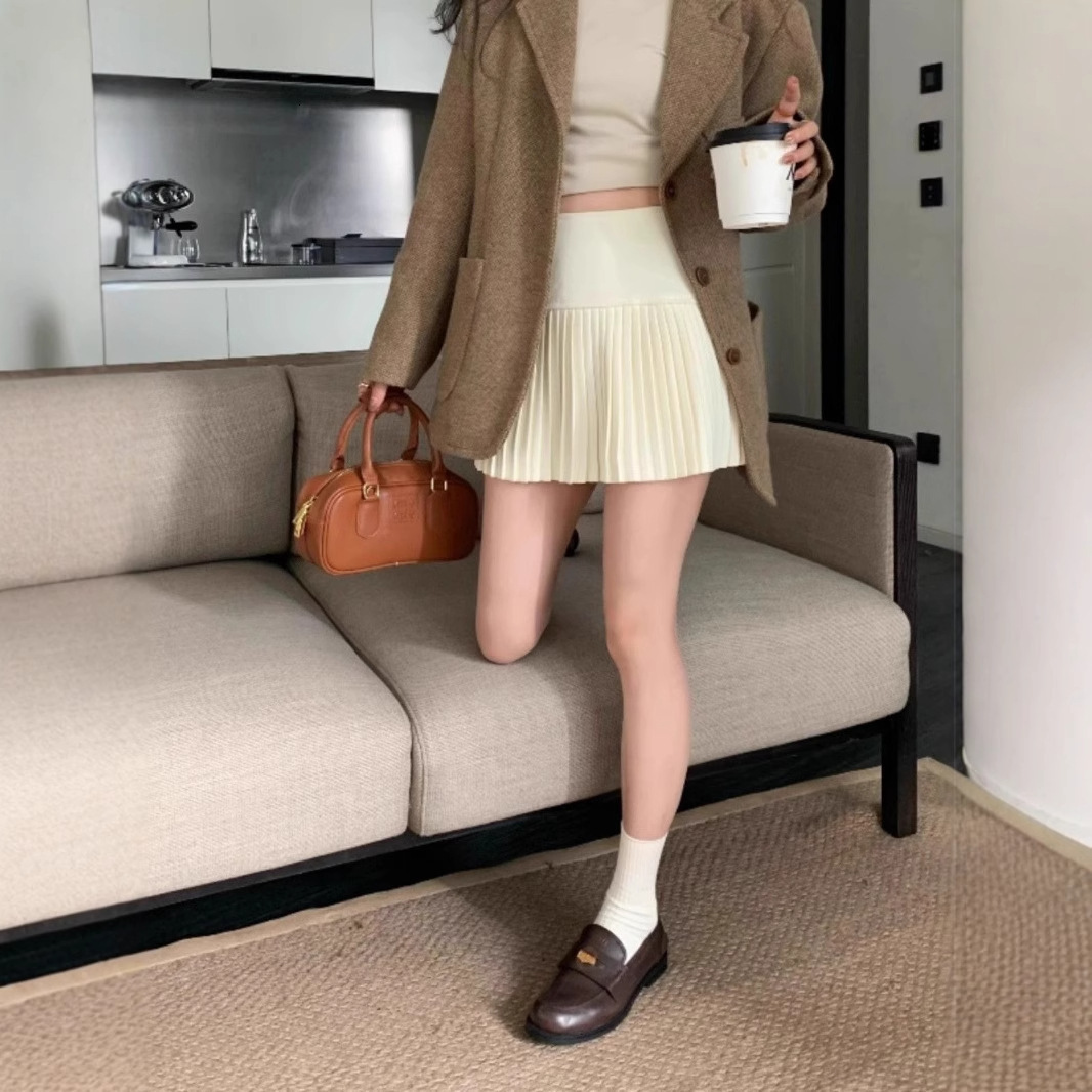 Spring Autumn Winter Thickened Pleated Designer Skirt A Line Mini Skirt With Safety Pants Slim Casual Daily Streetwear Versatile Half Short Skirt For 