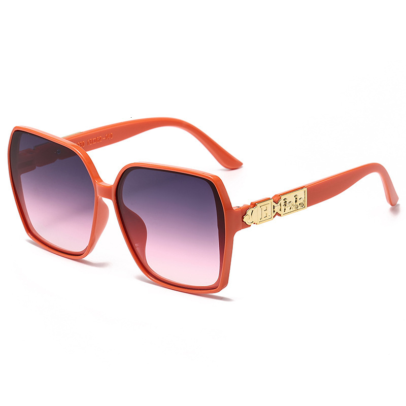 Hot Selling New Square Designer Sunglasses Internet Celebrity Trendy Eyewear For Outdoor Travel Street Shooting UV Protection Face Slimming Fashion Su