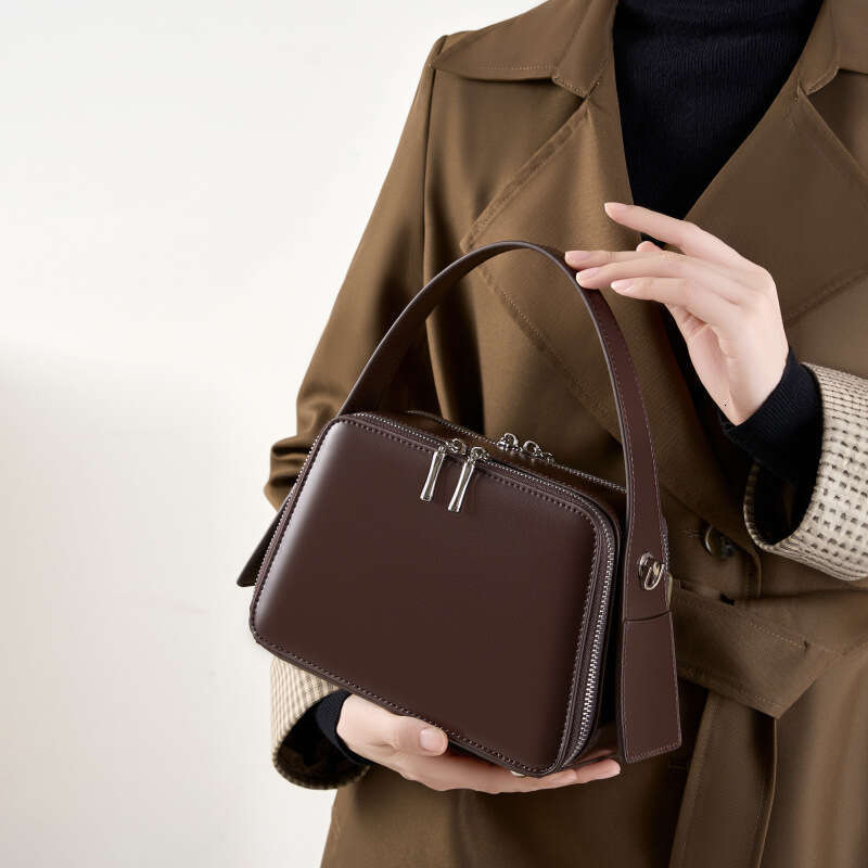 New Genuine Leather Niche Design Ear Hanging Small Square Bag Women Versatile Handheld Eaves Commuter Crossbody Luxury Casual Mini Shoulder Purse SENY