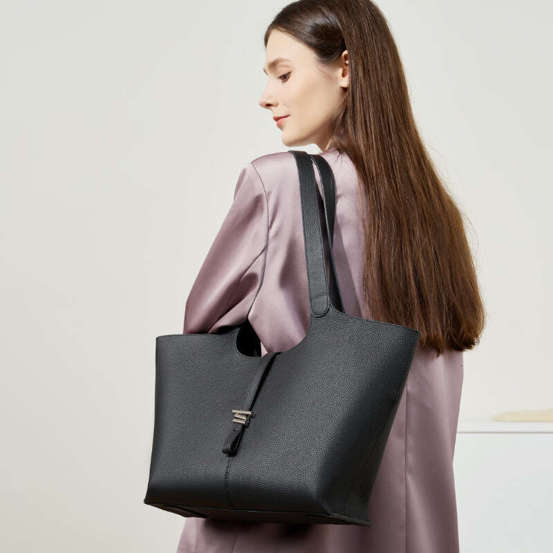 New Top Layer Cowhide Wind Chime Tote Bag Women Large Capacity Commute Handbag Luxury Genuine Leather Single Shoulder Versatile Casual Shoulder Bagv S