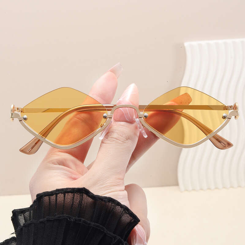 Half-Frame Diamond-Shaped Sunglasses For Men Women, European American Retro Small-Frame Sunglasses, Fashionable And Simple Beach Glasses Chunjinqiuli