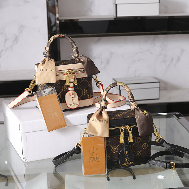 Free Shipping luxury bag Vintage Monogram Box Bag for Women 2026 New Silk Scarf Top Handle Crossbody Shoulder Purs hot