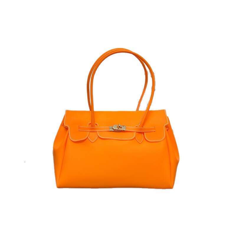 Korean Niche Lock Jelly For Women, Summer Daily Commuter Tote Bag, Fashionable Large-Capacity Underarm Bag