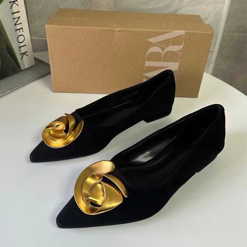 with box Sandals Designer Luxury New Spring Summer Flat Pointed Toe Fashion Sandals for Women with Metal Flower Buckle Shallow Mouth Outdoor Shoe X260