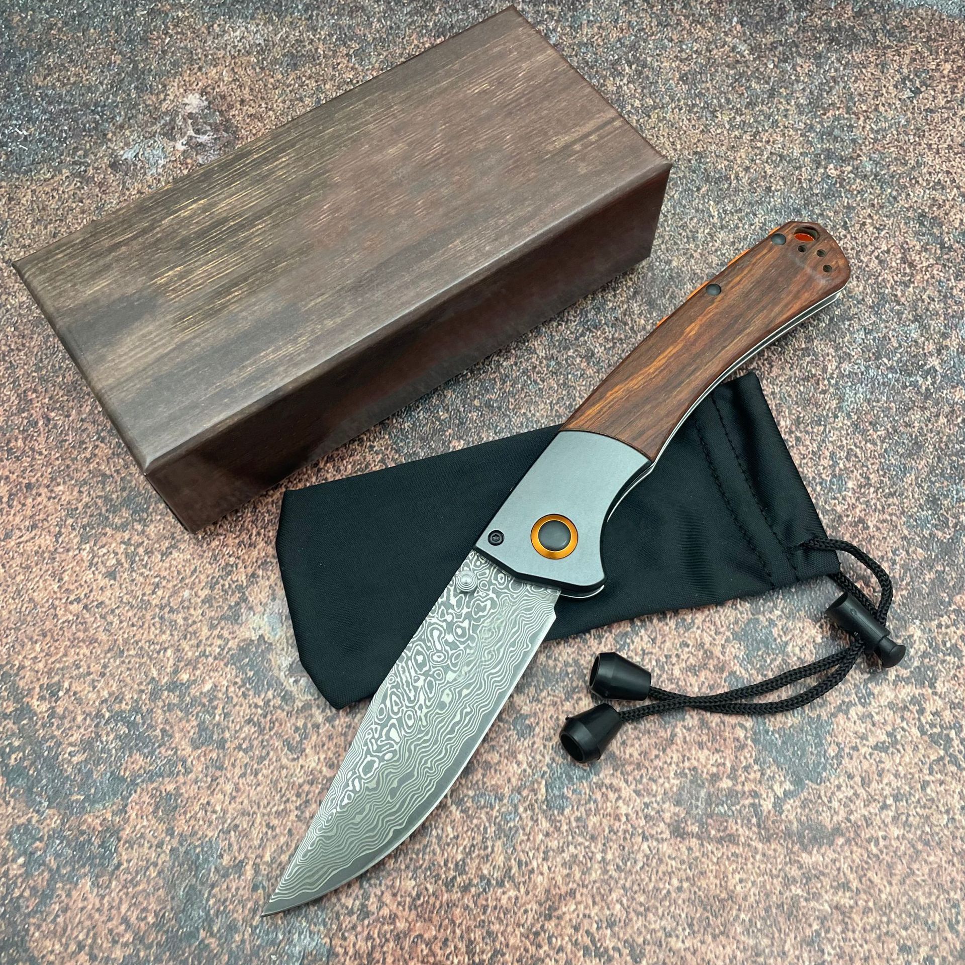 BM 15080 Folding Pocket Knife Damascus Blade Sourwood / G10 Handle Hunting Knife Outdoor EDC Camping Survival Tactical Tools