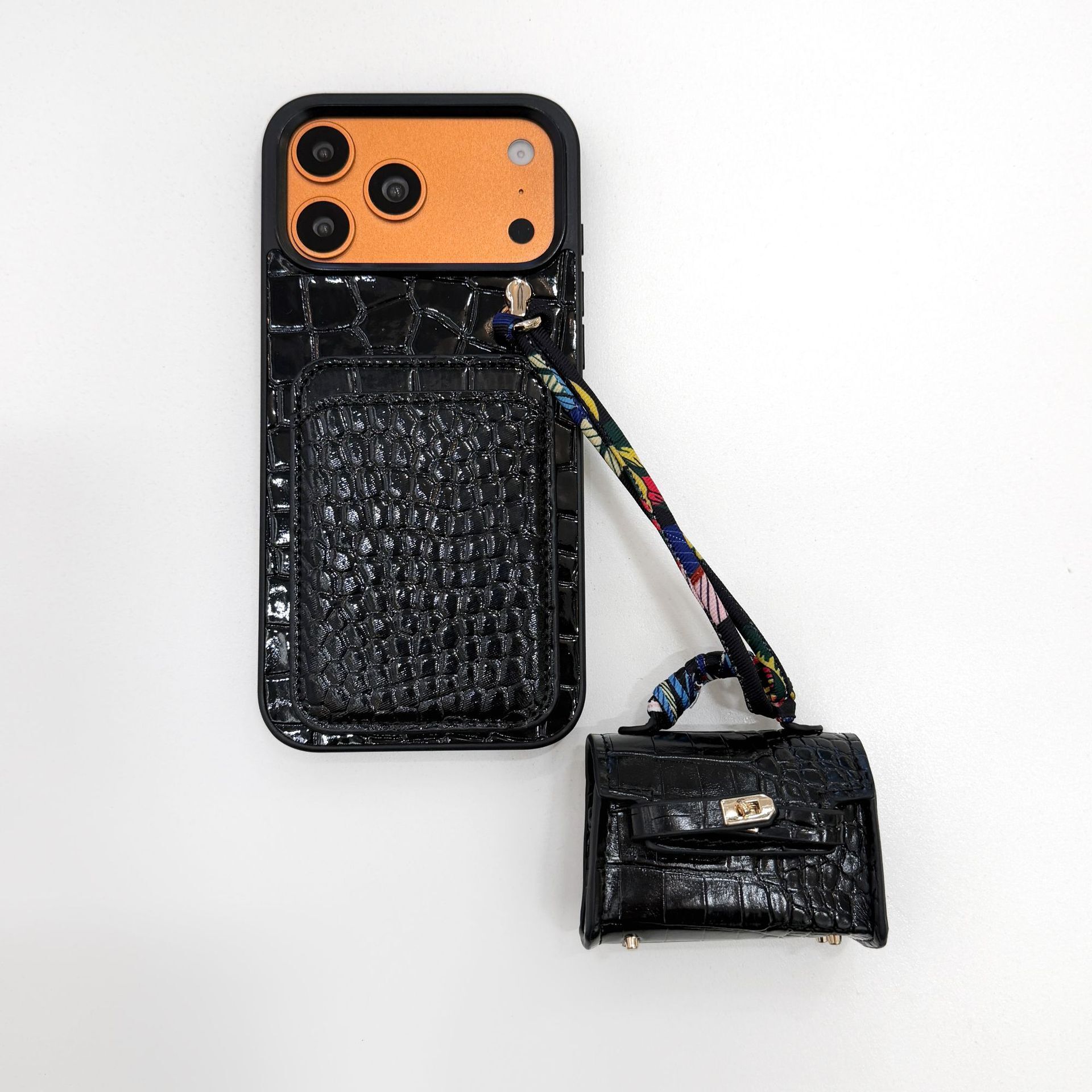 New Arrival Crocodile Texture Designer Phone Case Card Slot With Earphone Cover Shockproof Protective Cover Suitable For IPhone 12 15 Pro 17