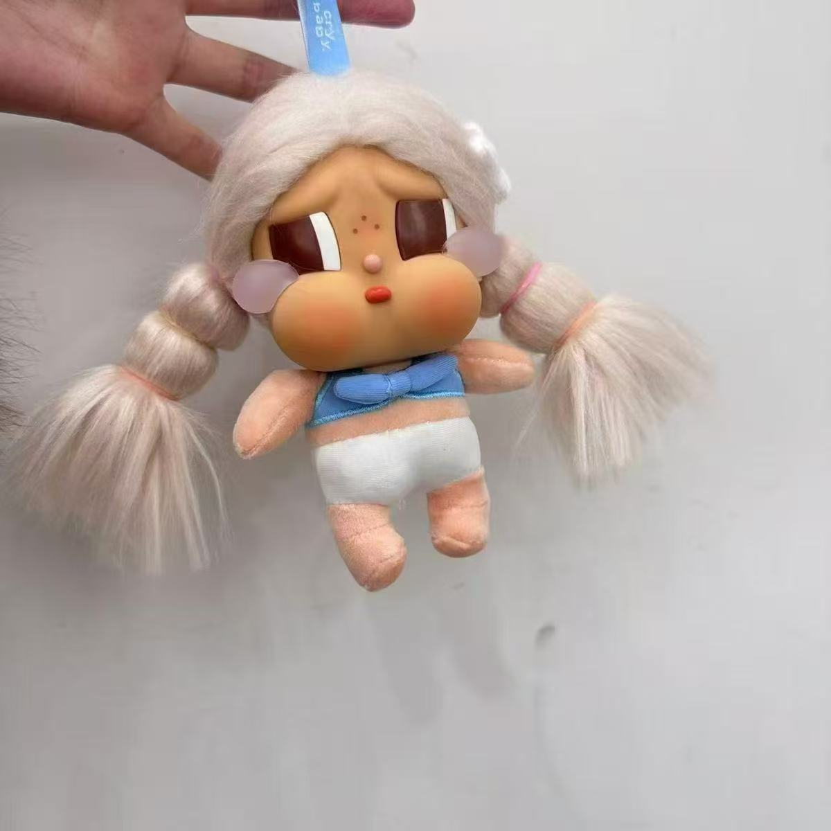 CRYBABY Vacation Mode On Series Vinyl Doll Blind Box Mystery Box Toy Kawaii Ornaments Figurines Home Desktop Model Gift QIAOWANTONG