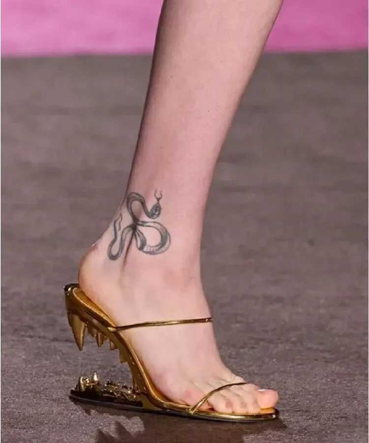 2026European and American Summer New Metal Tooth Sandals High-heeled Shoes Fashion Shows Womens Dresses 44 Size Sandals X260504