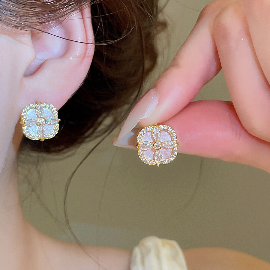 French-style vintage silver needle zircon square flower stud for women, 2026 new exquisite earrings with a light luxury and high-end feel - view 8