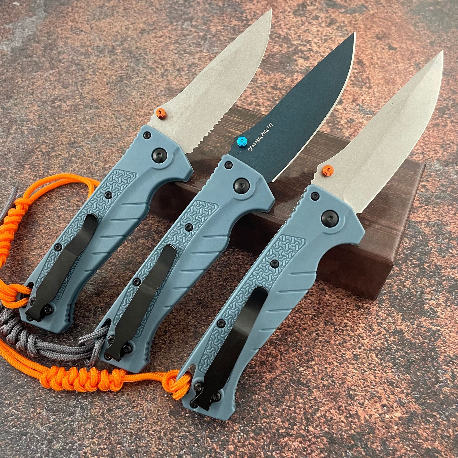 New BM18060 outdoor multifunctional camping survival pocket folding knife high hardness small knife