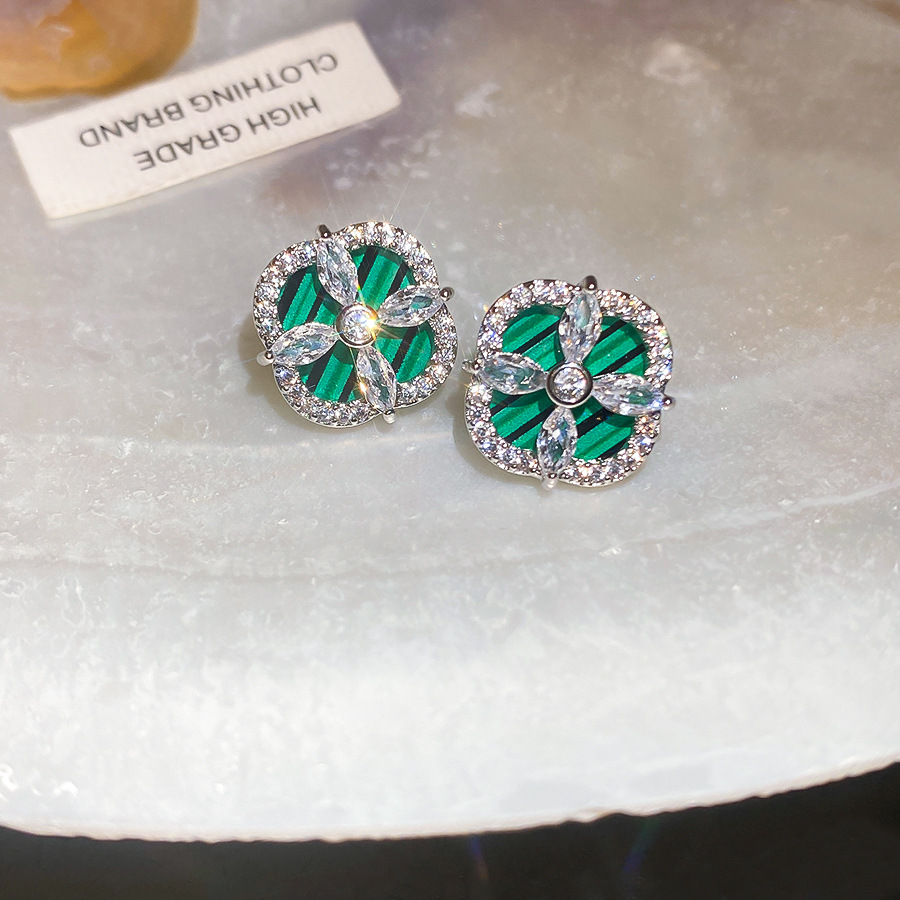 French-style vintage silver needle zircon square flower stud for women, 2026 new exquisite earrings with a light luxury and high-end feel - view 5