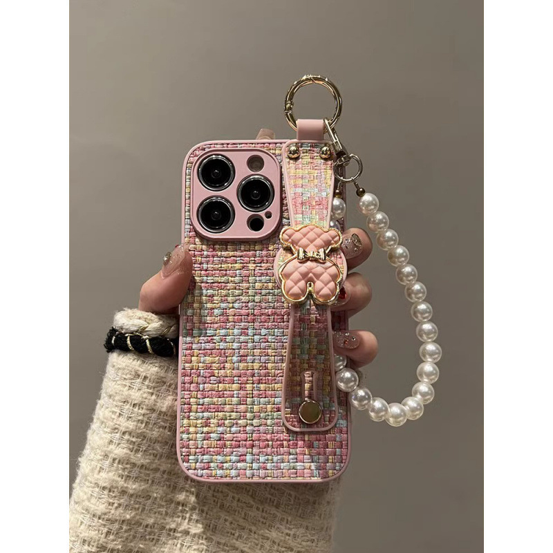 Winter Style Woven Leather Pattern Bear Designer Phone Case Wrist Strap Chain Full Coverage Shockproof Protective Shell Fit For IPhone 17 16 15 14