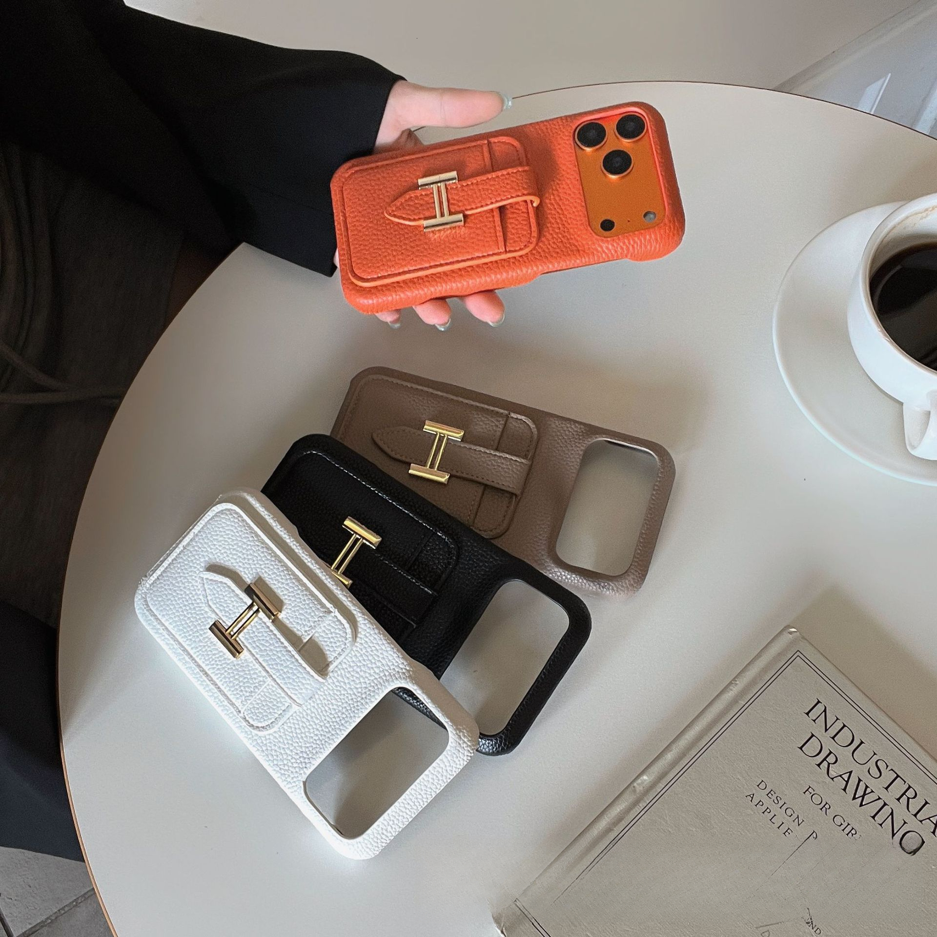 Fashion Card Slot Oil Edge Full Coverage Designer Phone Case Anti Drop Wear Resistant Luxury Women Protective Cover Suitable For IPhone 15 Pro 17 Pro 