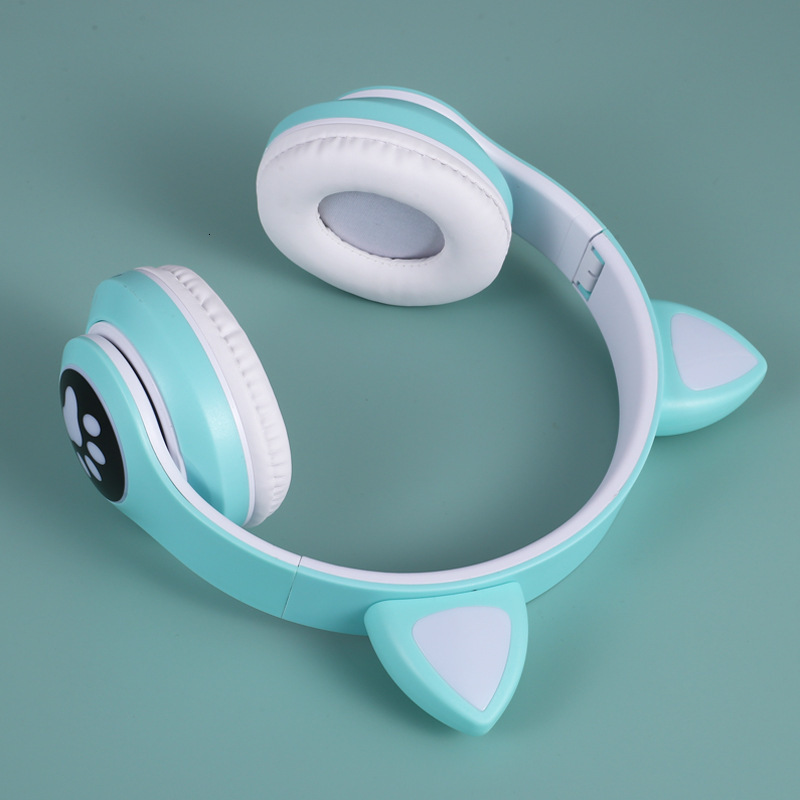 E-sports Headset Bluetooth Headset Cat-shaped Design - High Volume With Deep Bass Sound - Flashing Lights - Wireless Sports Card-type Insertable Headp