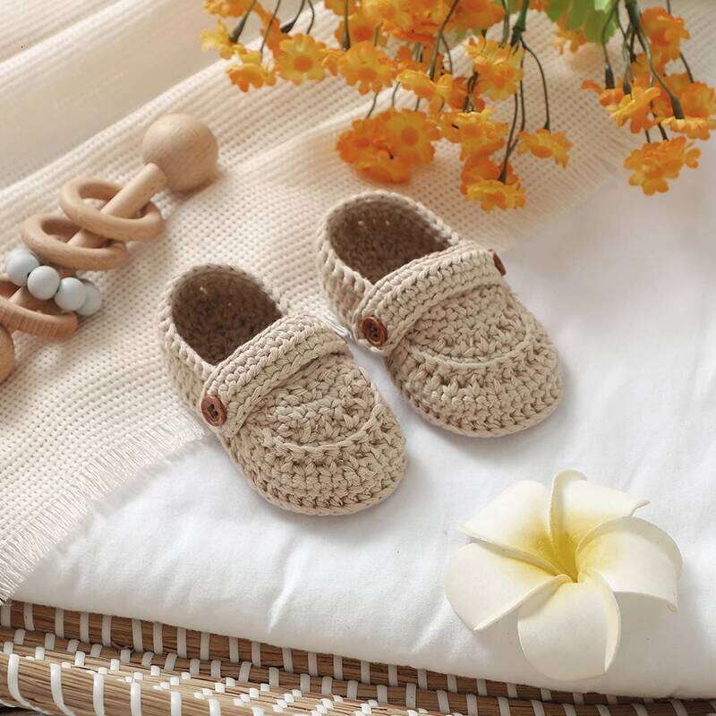 Baby Girls First Walker Shoes Adorable Solid Hand Knit Newborn Infant Slip On Prewalkers 0-12m Toddler Outdoor Indoor Floor Wear 26L0504