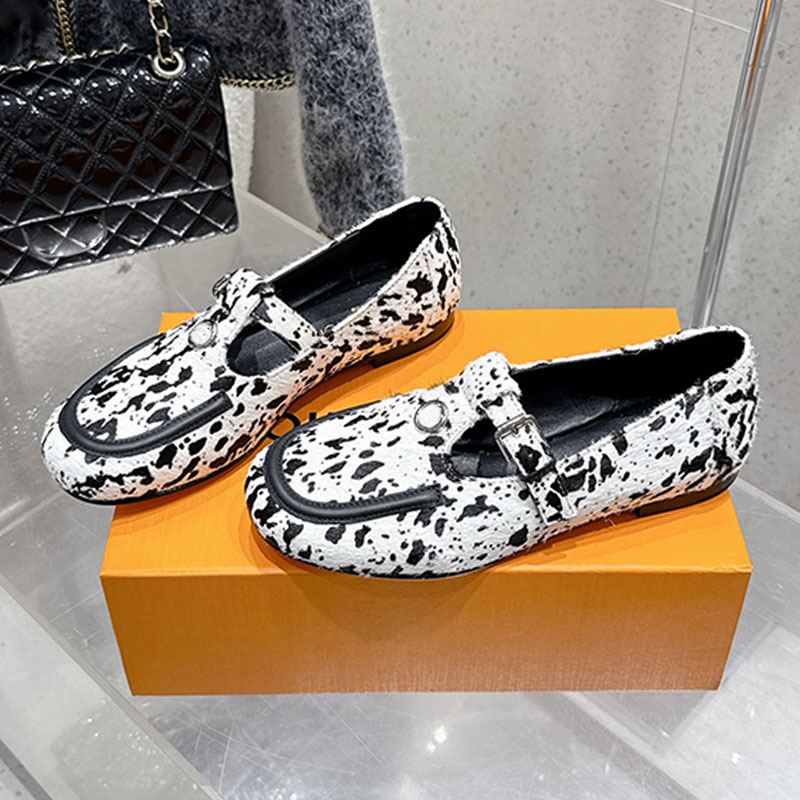 Designer Womens Soho Flat Mary Jane 1ACYWU Luxury Ladies Flat Ballerinas Elegant Logo Circle Accessory Square Buckle Loafers Leather Outsole Size 35 41