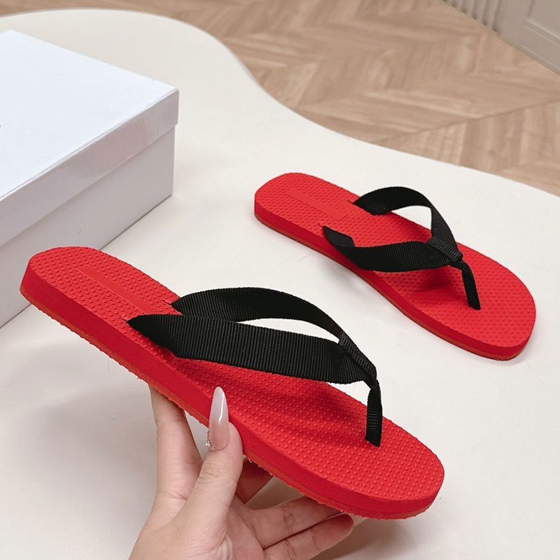 2026ss Designer Retro Casual Beach Thong Sandal Mens Womens Flat Flip Flops couples Summer Sandals Non Slip Outsole Sizes 35 46