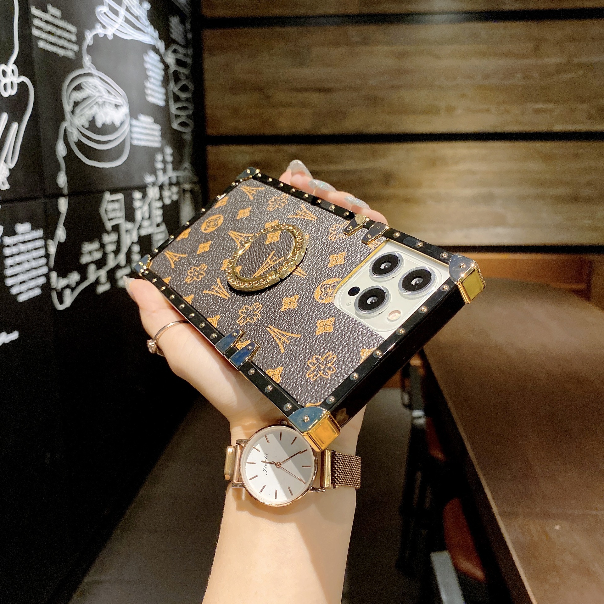 Premium Classic Leather Texture Designer Phone Case Suitable For IPhone 17ProMax 16 Suitable For Samsung S26U Shockproof Fashion Phone Cover