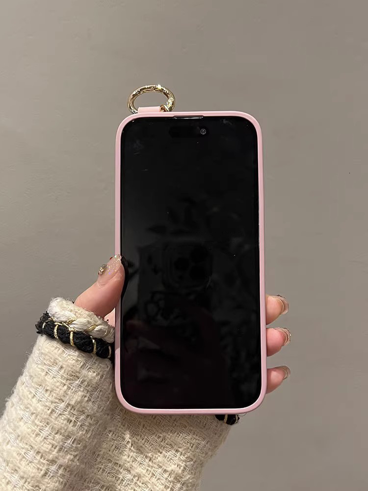Winter Style Woven Leather Pattern Bear Designer Phone Case Wrist Strap Chain Full Coverage Shockproof Protective Shell Fit For IPhone 17 16 15 14