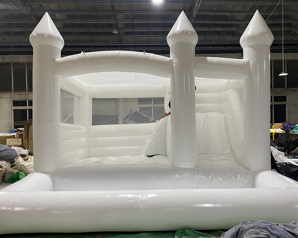 wholesale white Bounce House With Slide inflatable Bouncy Castle Combo wedding jumper Bouncer Moonwalks jumping For Kids audits Commercial included bl