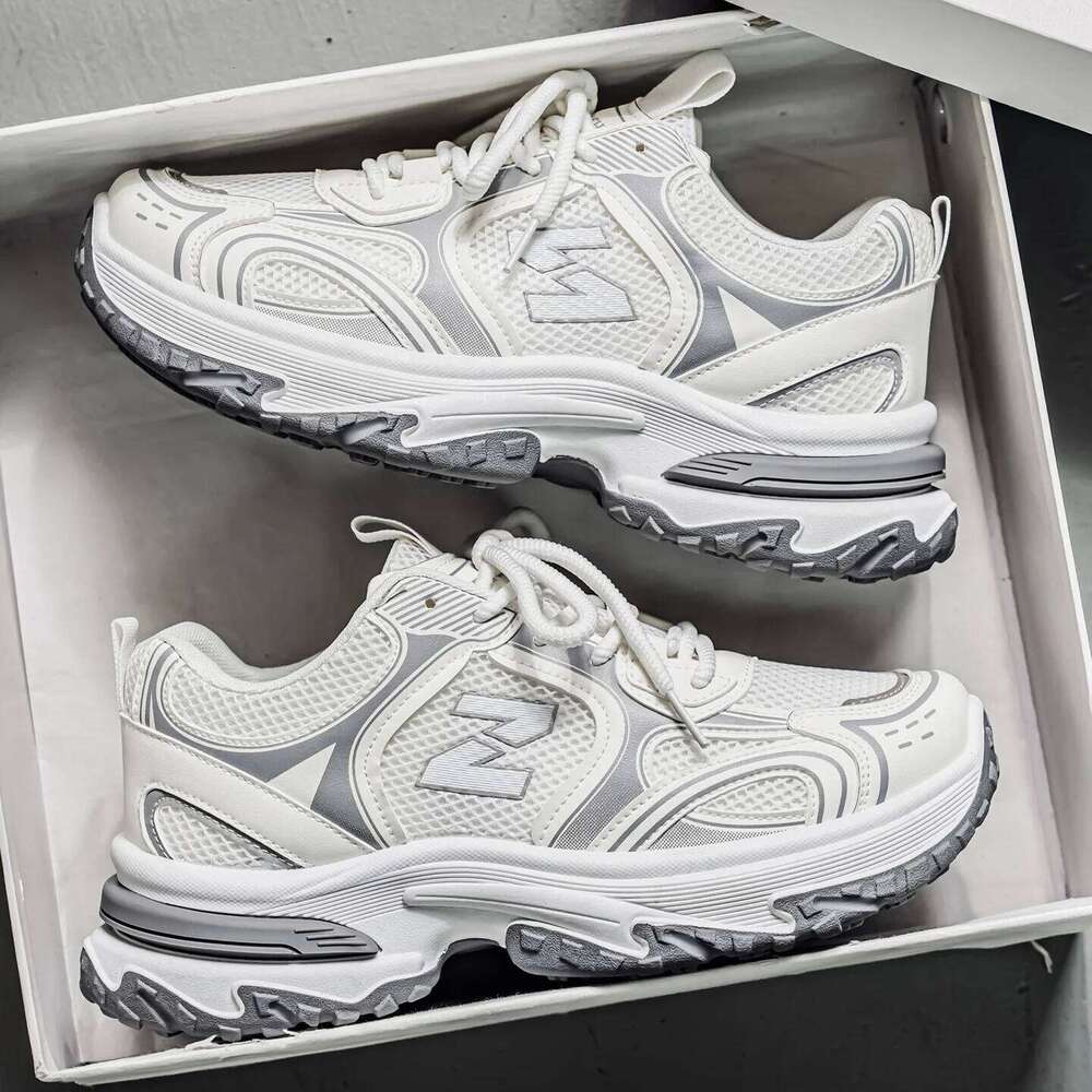 New spring men's casual athletic shoes, outdoor lace-up style with letter print embellishments hiking, oversized fit for a f 26L0505