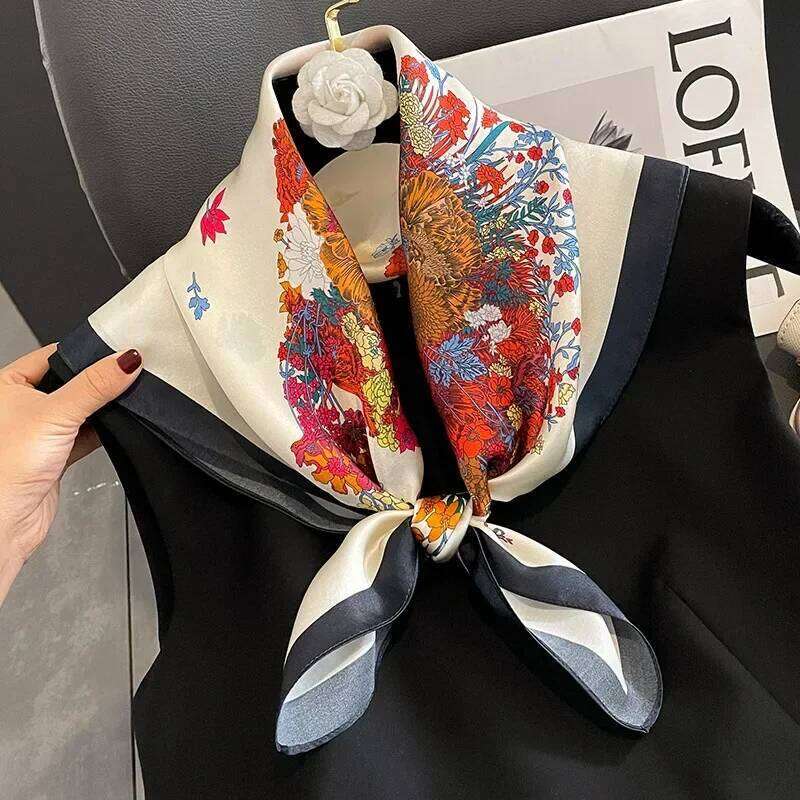 Elegant Fashion Square 100% Mulberry Silk Neck Warmer Shawl Warmth Decorative Scarf Trendy Autumn Spring New Arrival 26L0505