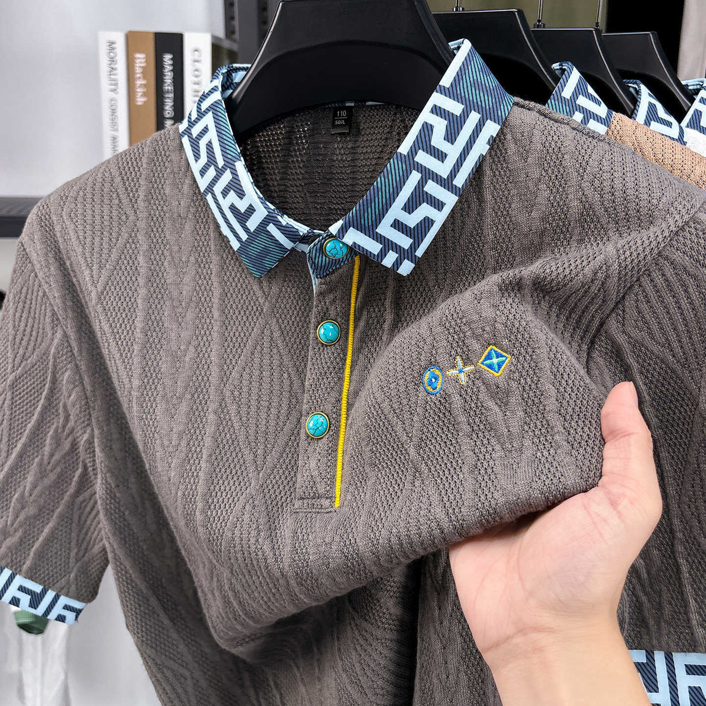 Jacquard short-sleeve t-shirt mens polo shirt with side slits for summer 2026 new high-end mens casual top