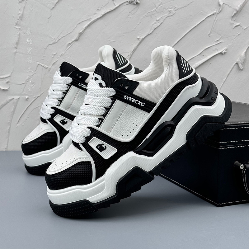 2026s Advanced casual shoes with ultra-thin and soft sole comfortable outdoor running shoes for young people