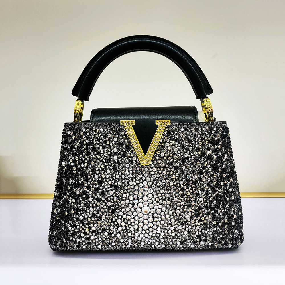 2026 Newly Designed Light Luxury Women's Diamond Encrusted Premium Handbag Flap Vintage Style Shoulder Crossbody Bag Free Shipping - view 4