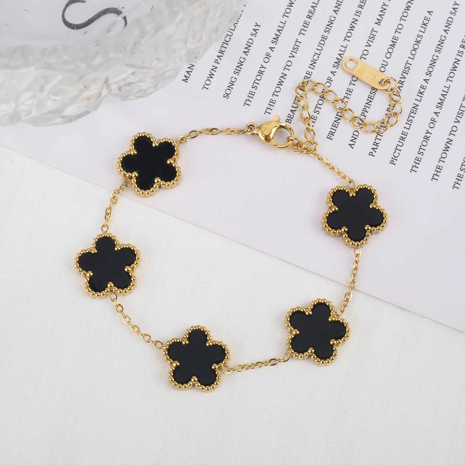 High-Quality Gold-Plated Stainless Steel Five-Leaf Flower Adjustable Bracelet Luxury For Woman New Casual Holiday Jewelry Clover Z260506