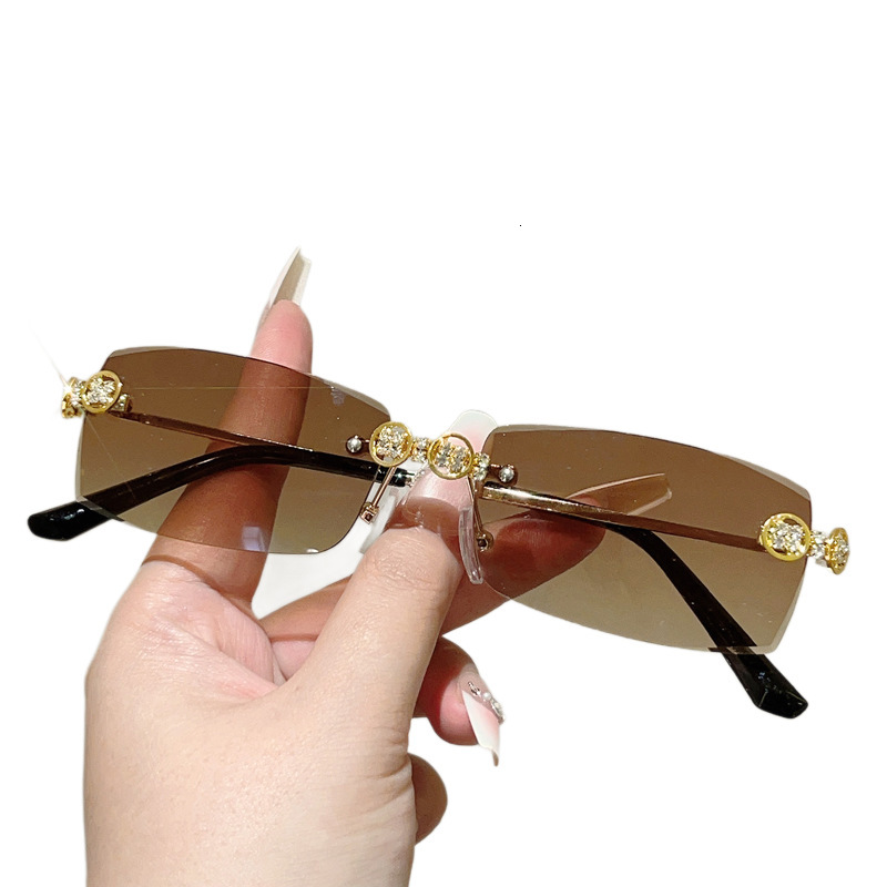 Luxury Brand Designer Sunglasses 2025 New Style Personality Frameless Diamond-Studded Small Square Sunglasses European And American Fashion INS Style 