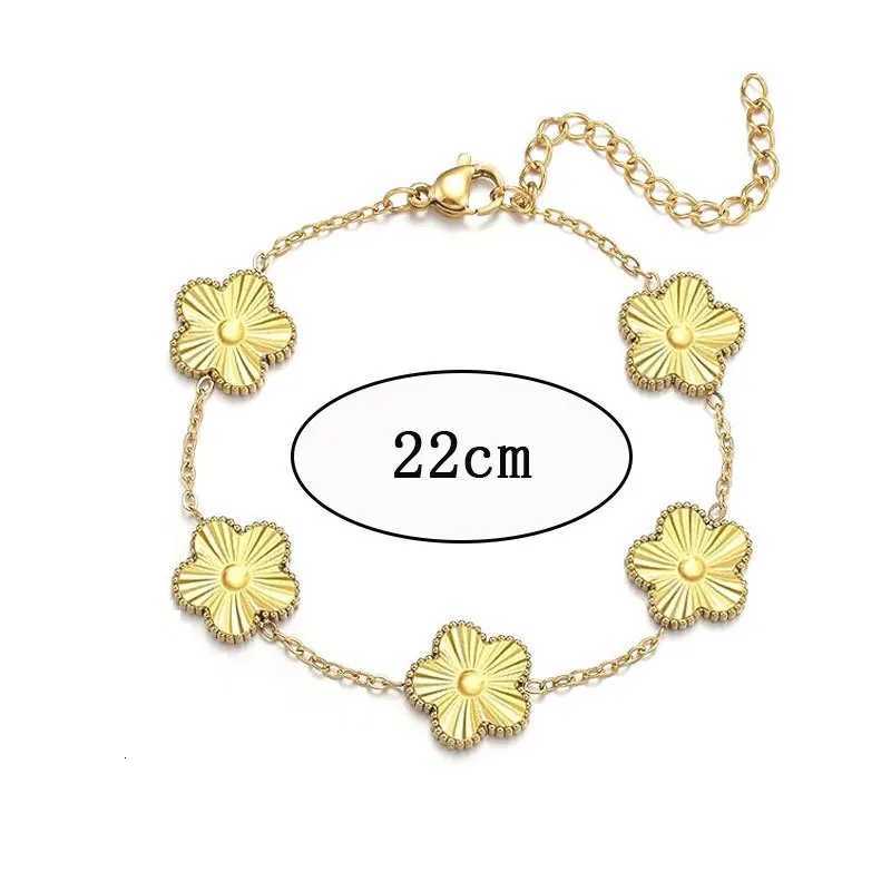 Mussel Five-Leaf Plum Blossom Stainless Steel Womens Exquisite Chain Bracelet 18k Gold Plated Light Luxury Lucky Jewelry Z260506