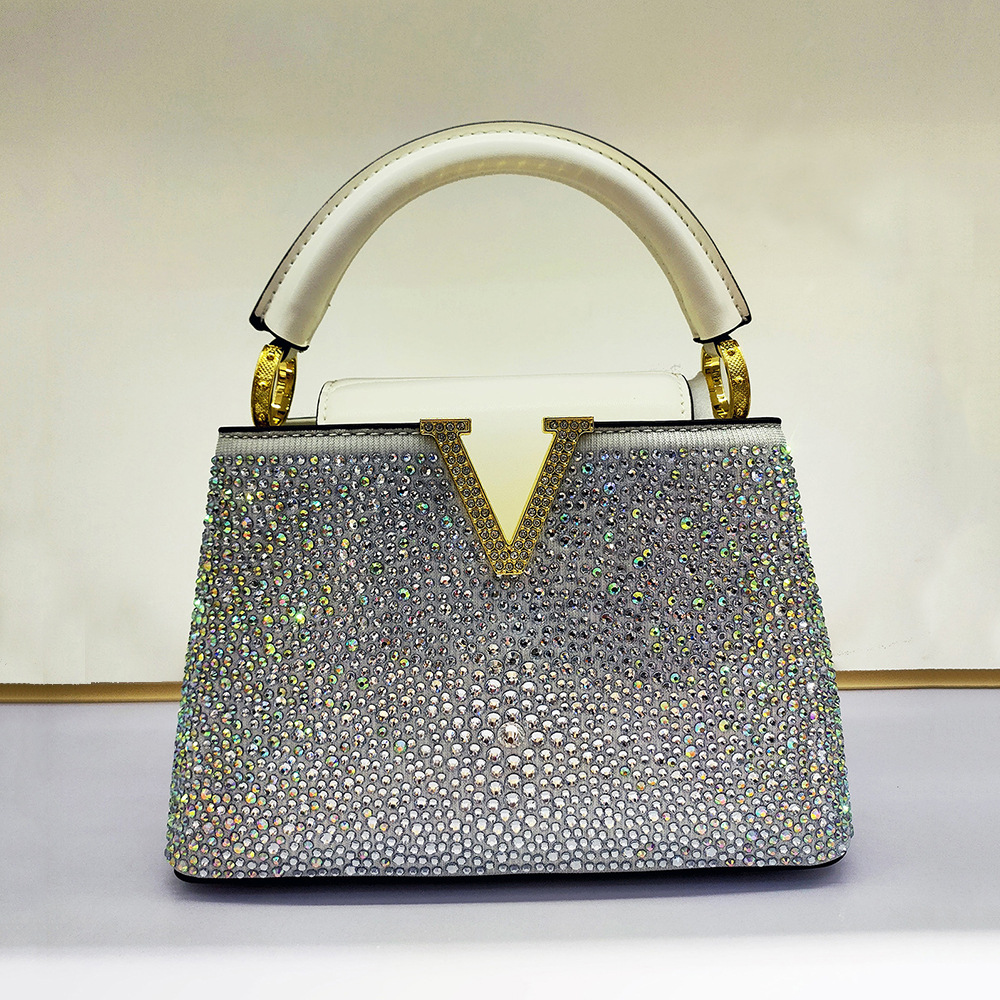 2026 Newly Designed Light Luxury Women's Diamond Encrusted Premium Handbag Flap Vintage Style Shoulder Crossbody Bag Free Shipping - view 3