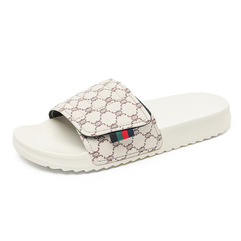 2026 Summer Fashion Casual Comfortable Designer Beach Shoes Men's Thick Bottom Lightweight Casual Slippers Large 39-47