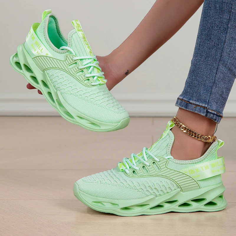 Women Sport Shoes Fashion Platform Sneakers Ladies Spring Winter Flats Running Shoes for Woman Plus Size 43 260506