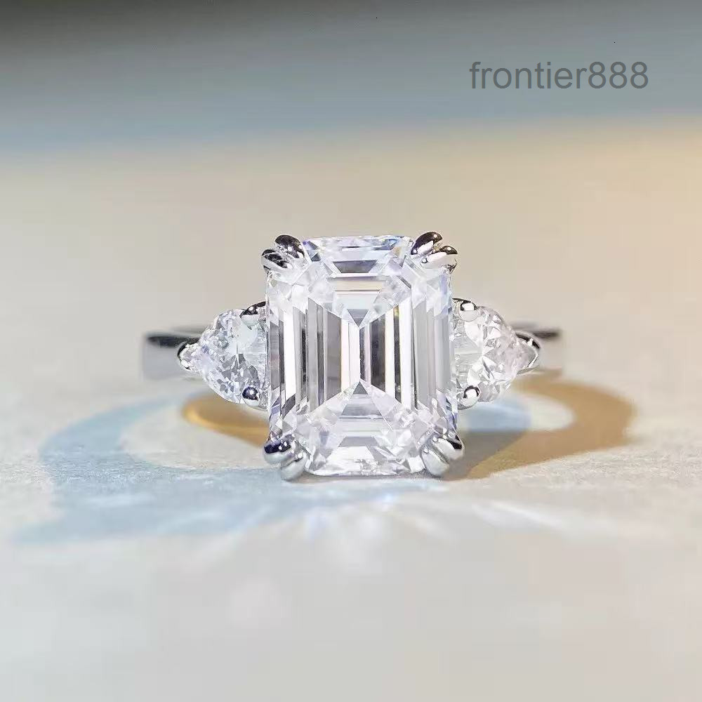 4CT 5CT High Quality Three Stone Lab Created Diamond Ring Custom 14k 18k Gold IGI Certified Lab Grown Diamond Rings for Women