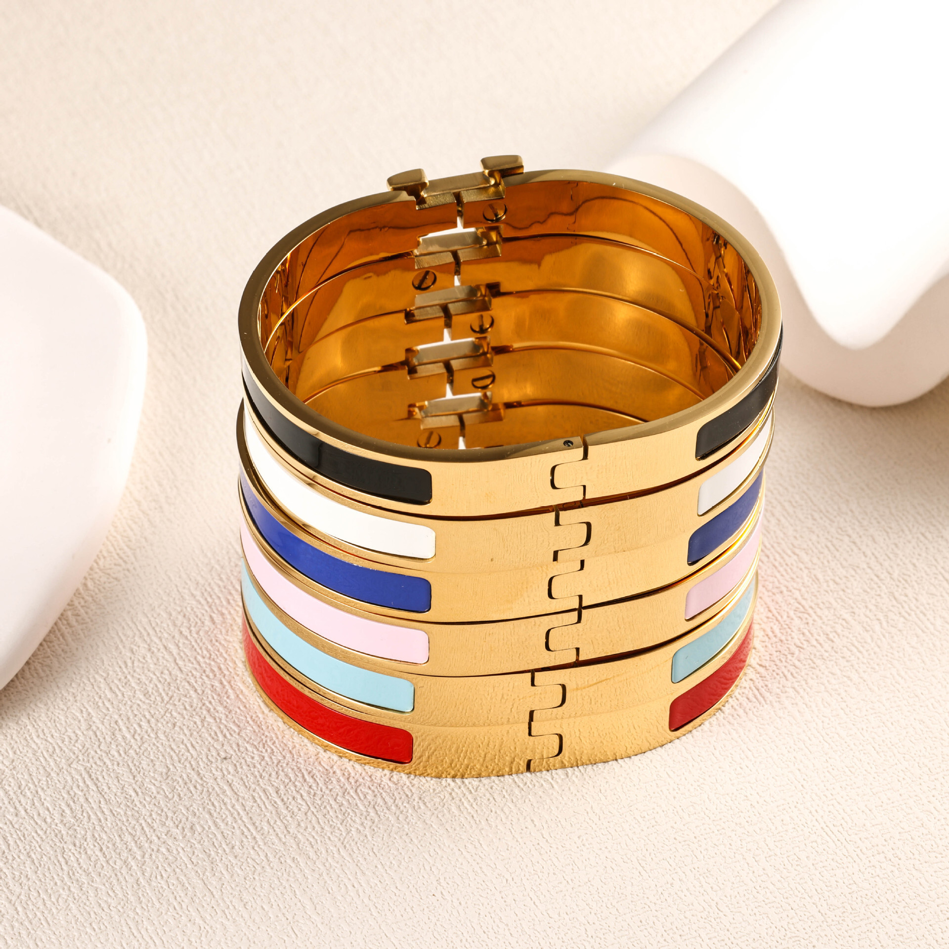 2026 High Quality screw love gold bracelet jewelry classic fi unisex party stainl steel braclet jewlery for woman sier bracelets diamd bangleQ