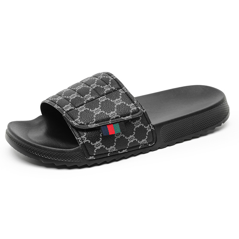 2026 Summer Fashion Casual Comfortable Designer Beach Shoes Men's Thick Bottom Lightweight Casual Slippers Large 39-47